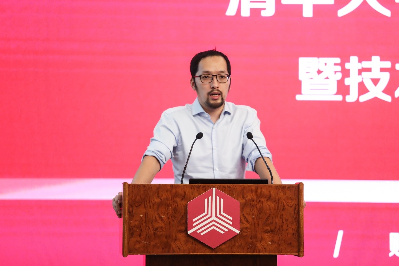 5刘碧波.jpg 5刘碧波.jpg