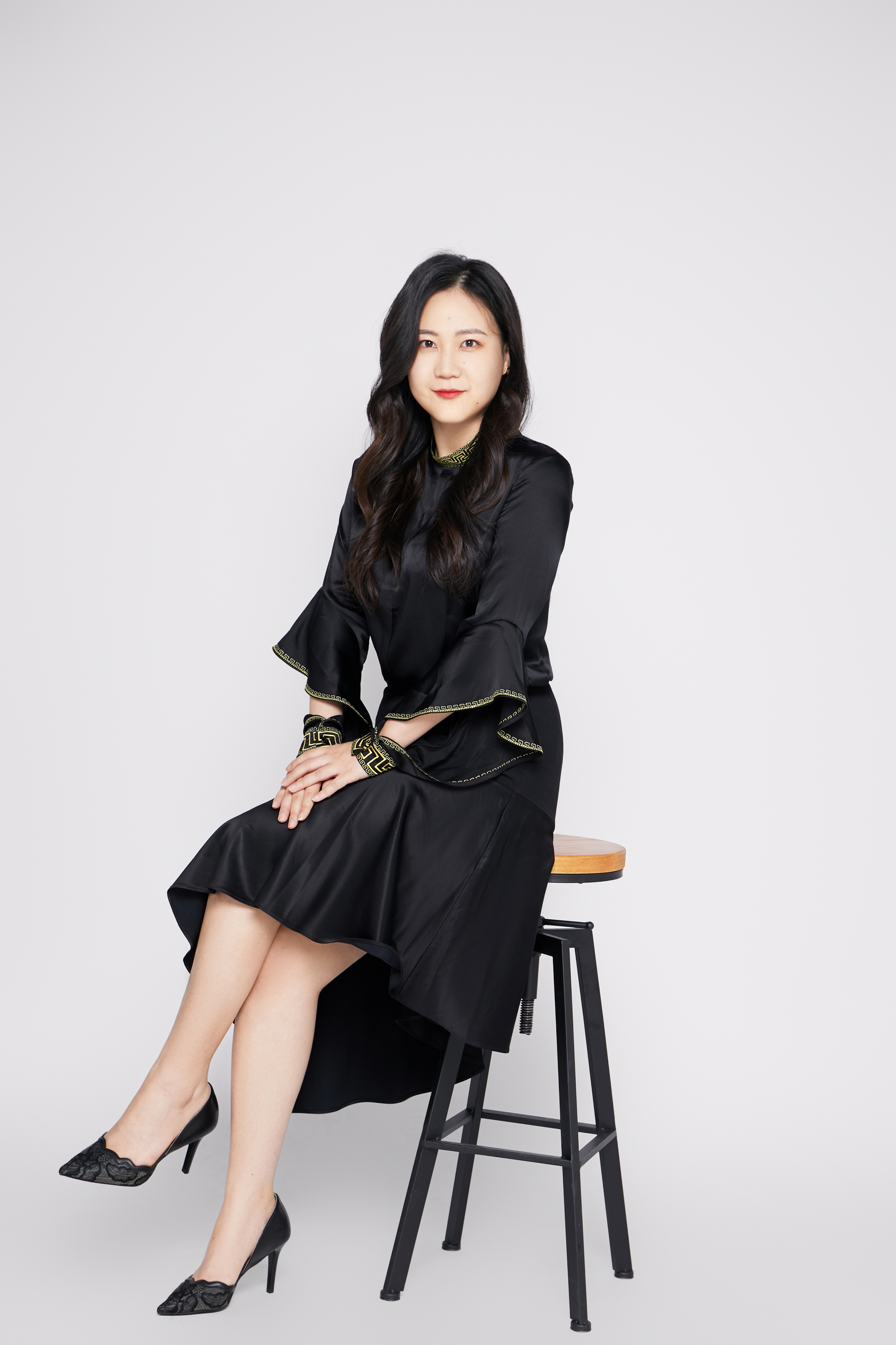 张瑜(确认).jpg 张瑜(确认).jpg